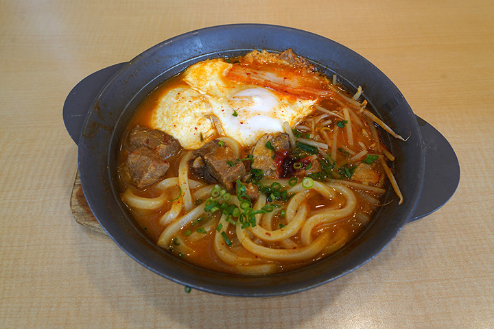 豚チゲ（半玉うどん付き）