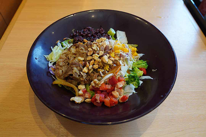 牛・お食事サラダ